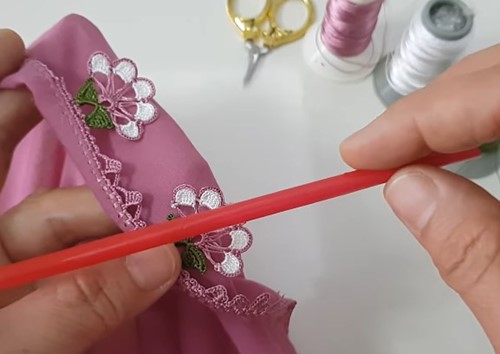 Pipetli iplik oyasında kullanılan malzemeler ve yapım başlangıcı
