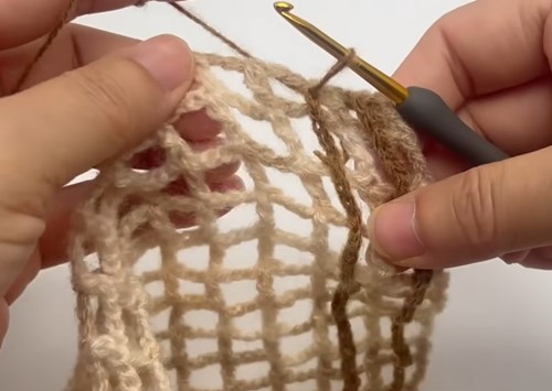 zincir kaydırmalı örgü yapım aşaması