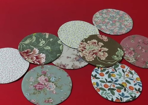 Patchwork kot kumaş kadın çantası için hazırlanan yuvarlak kumaş parçaları